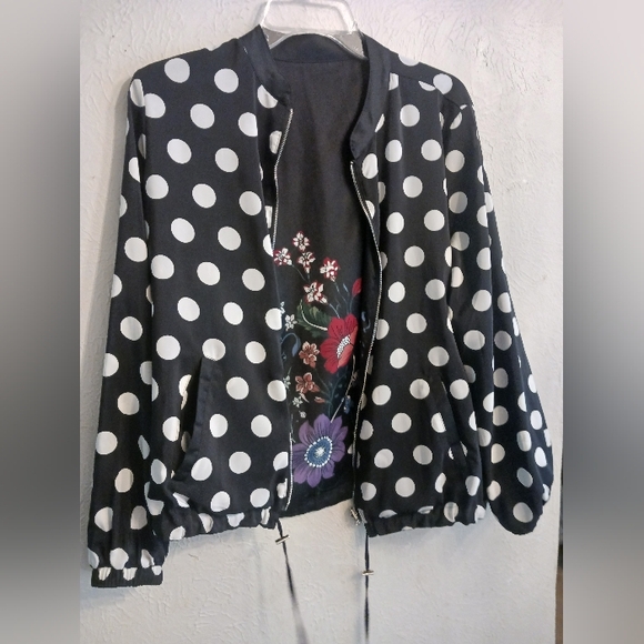 Reversible jckt - Picture 2 of 5